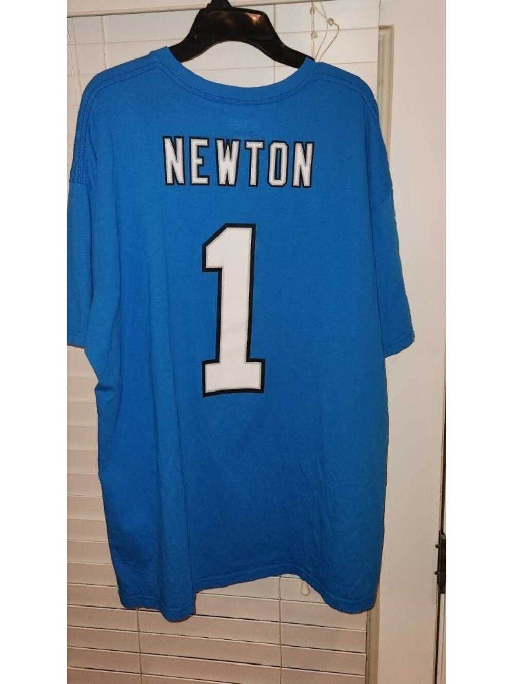 Carolina Panthers Shirt Mens 2XL CAM NEWTON #1 preowned.......................B6